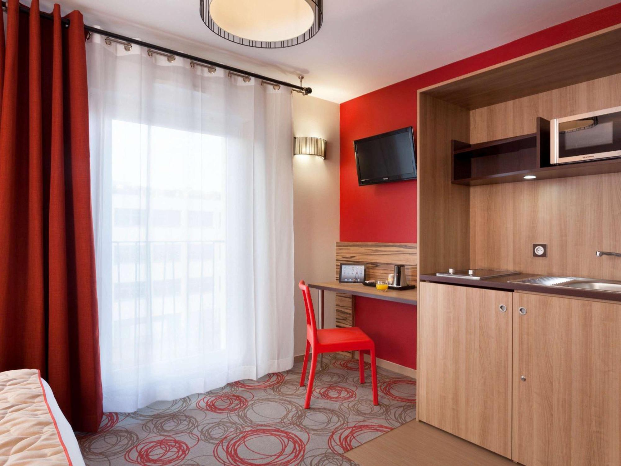 Aparthotel Adagio Lyon Patio Confluence Exterior photo